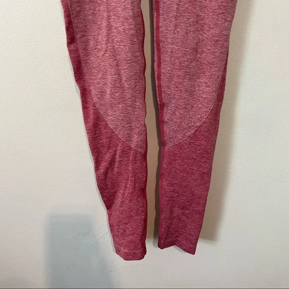 GymShark | shape lifting seamless pink athletic leggings size small - Picture 6 of 11
